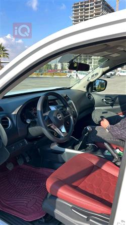 نيسان نافارا